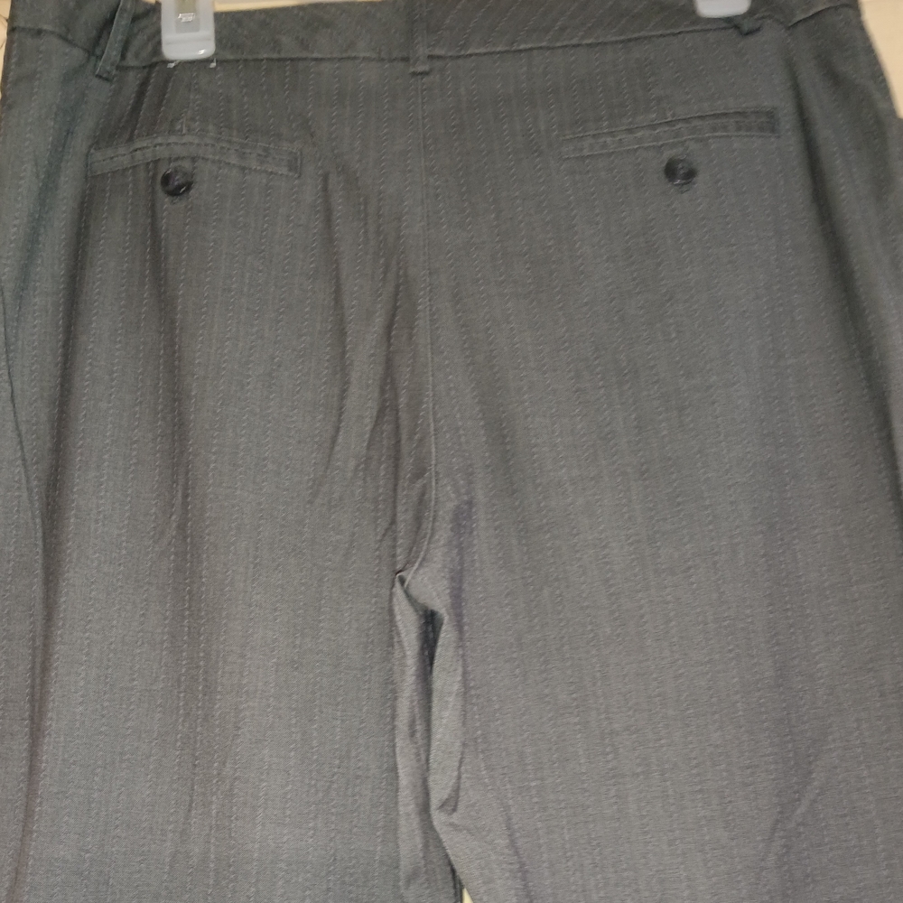 Women's Worthington gray & pink striped dress pants 14